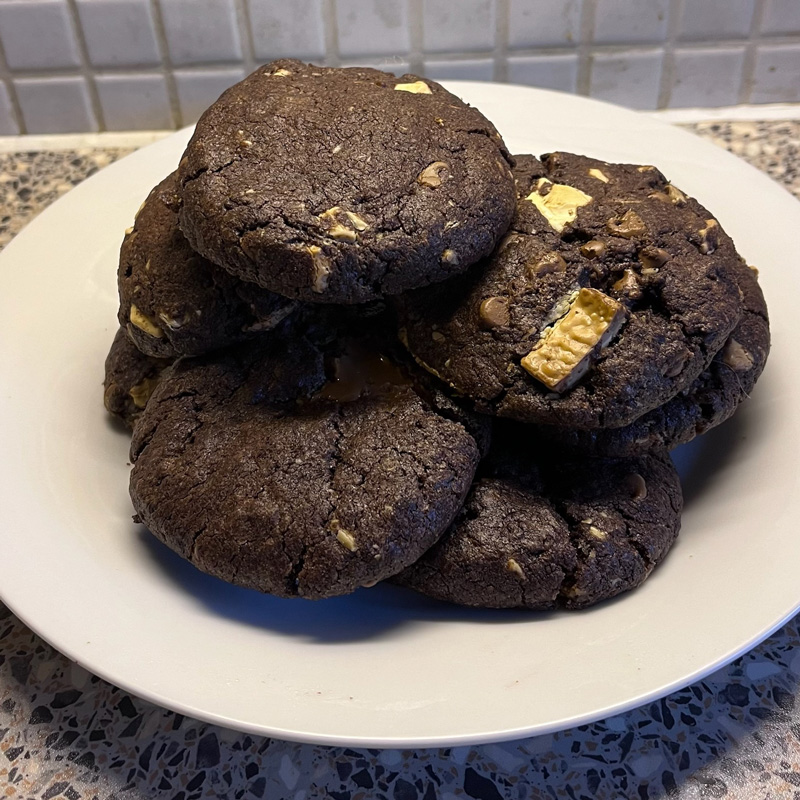 Triple-chocolate-cookies Triple chocolate cookies