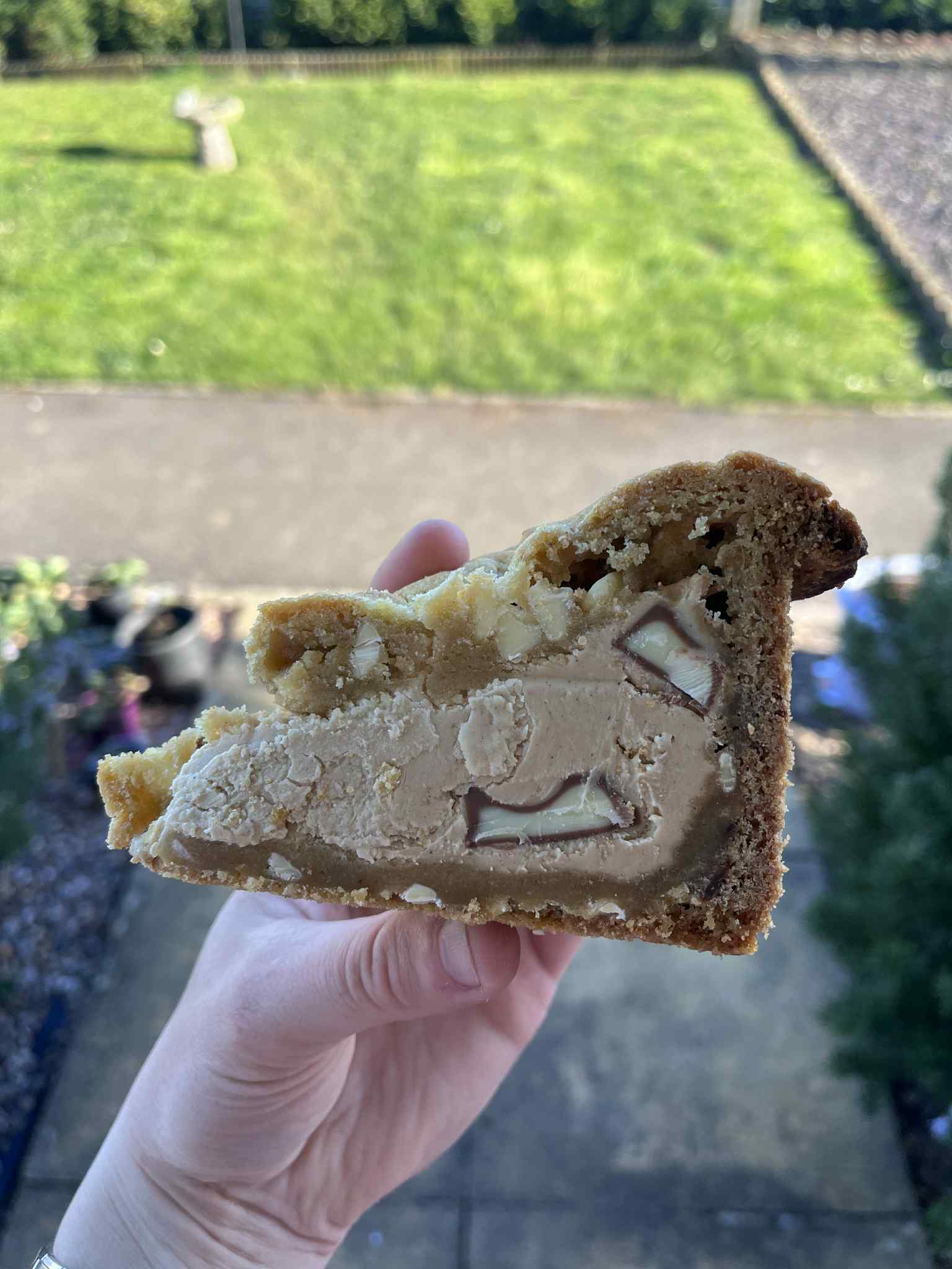 Kinder Chunk Cookie Pie - White Hazelnut